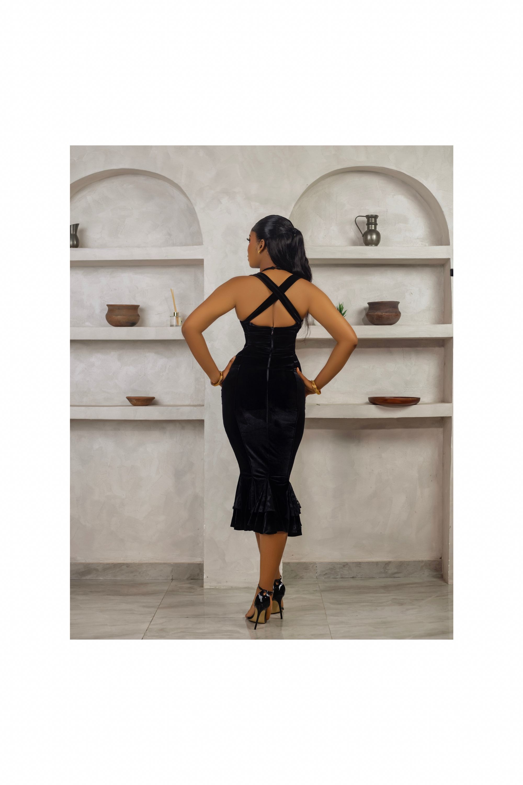 La Silhouette Dress-Medium