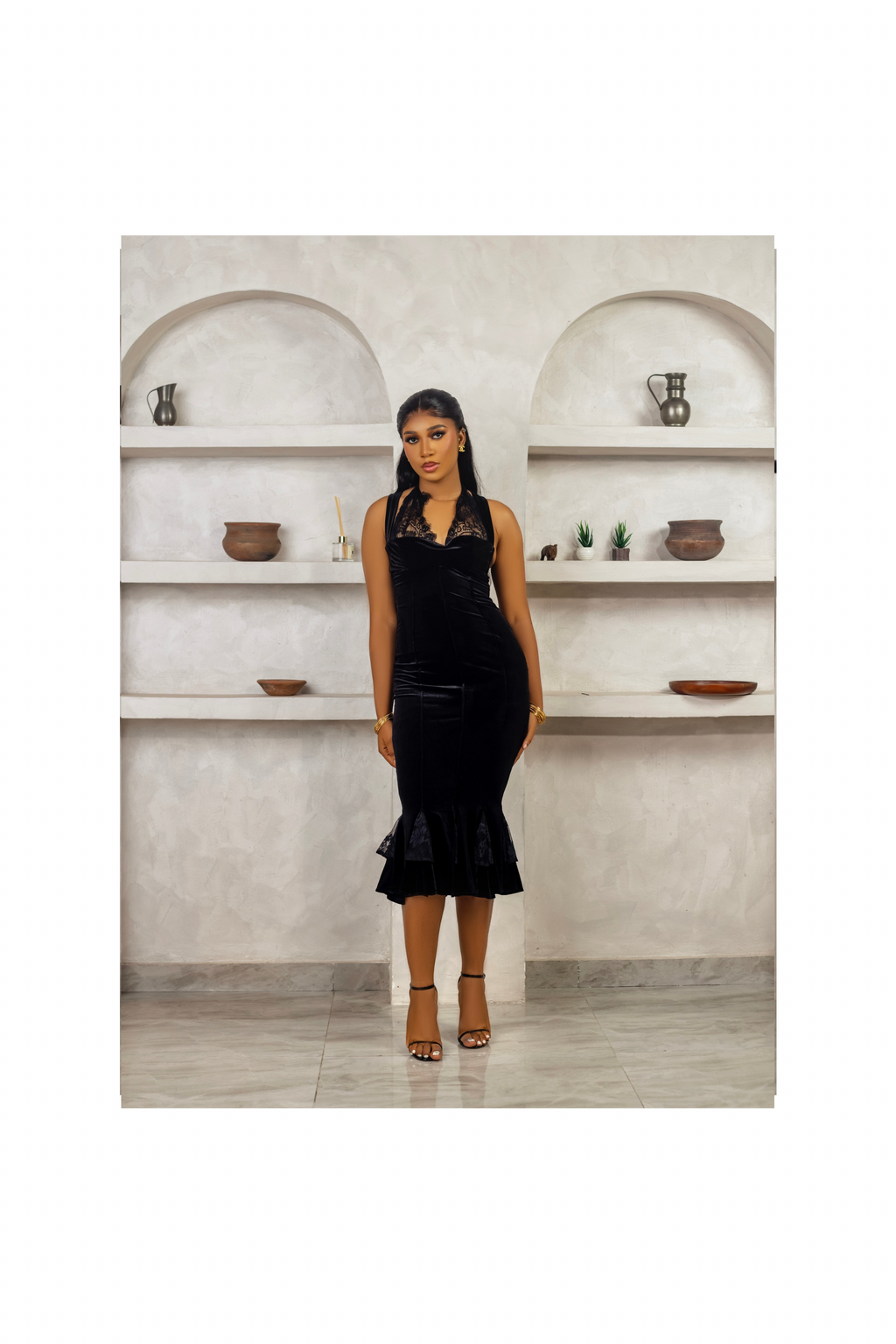 La Silhouette Dress-Medium